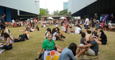 Bienal do Livro tem ingressos esgotados no 2º dia da festa literária