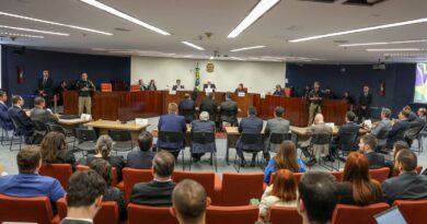 Bolsonaro nega que Marinha tenha colocado tropas à disposição do golpe