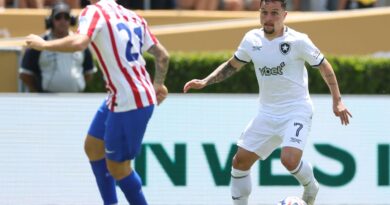 Botafogo perde, mas avança para oitavas da Copa do Mundo de Clubes