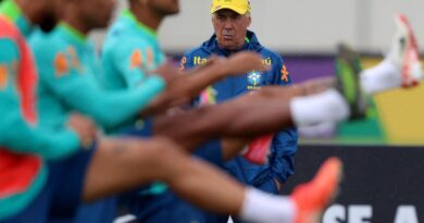 Brasil enfrenta Equador na estreia do italiano Carlo Ancelotti