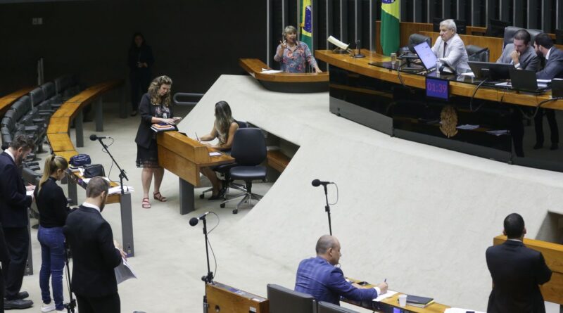 Câmara aprova novas regras para regularização de imóveis rurais