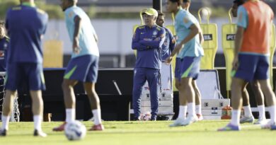 Carlo Ancelotti comanda o primeiro treino da seleção brasileira