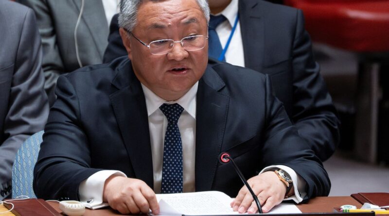 China pede cessar-fogo imediato no Irã e fim do uso da força