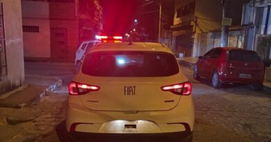 Corrida de carro por aplicativo acaba em assalto e trio detido pela polícia em São Mateus