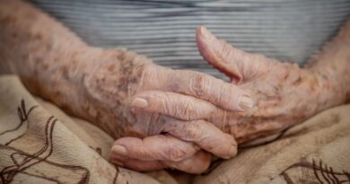 Demência em idosos hospitalizados é despercebida em até 50% dos casos