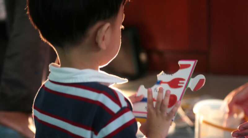 Deputados aprovam 18 de junho como Dia Nacional do Orgulho Autista