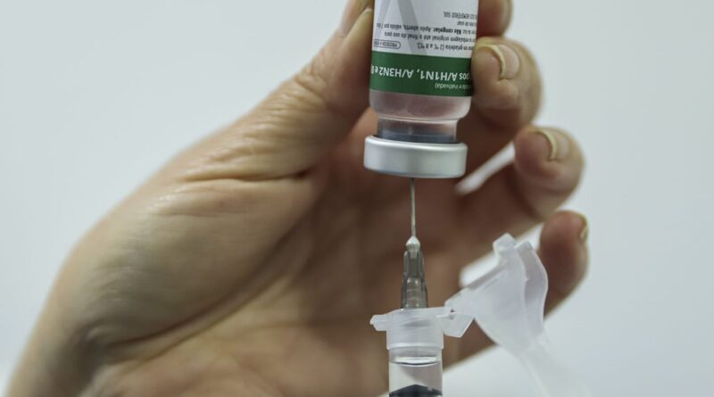 Estado do Rio tem postos volantes para ampliar vacinação contra gripe