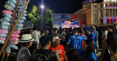 Festival de Parintins vai até domingo com bois Caprichoso e Garantido