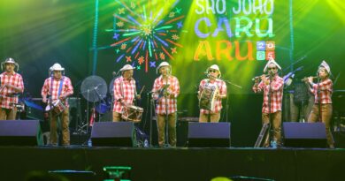 Forró embala São João de Caruaru, "o maior do mundo"