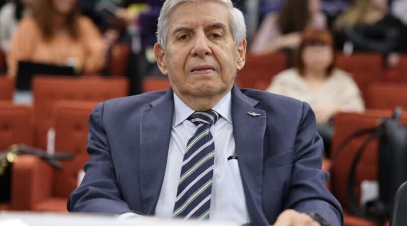 General ex-chefe do GSI nega envolvimento em suposto plano golpista
