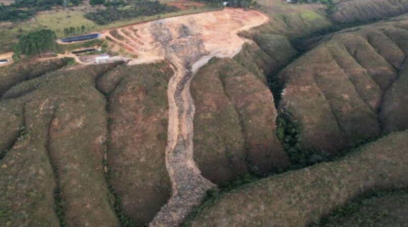 Goiás dá 2 dias para aterro apresentar plano de recolhimento de lixo