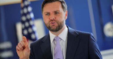 Guerra é contra programa nuclear iraniano, diz vice-presidente dos EUA