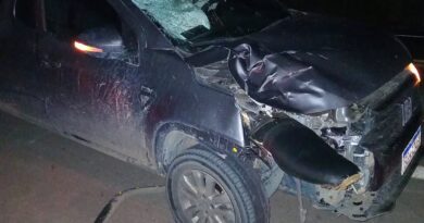 Homem morre em acidente entre carro e moto na rodovia ES 130 em Pinheiros