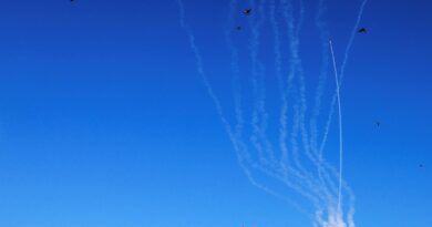 Irã lança mísseis contra base militar dos Estados Unidos no Catar