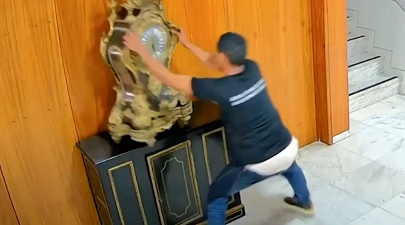 Juiz admite falha ao libertar condenado por depredar relógio histórico – Portal Momento