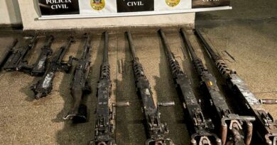 Justiça Militar condena nove pessoas por furto de arsenal do Exército