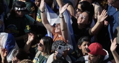 Marcha para Jesus mantém tom político com milhares de pessoas em SP