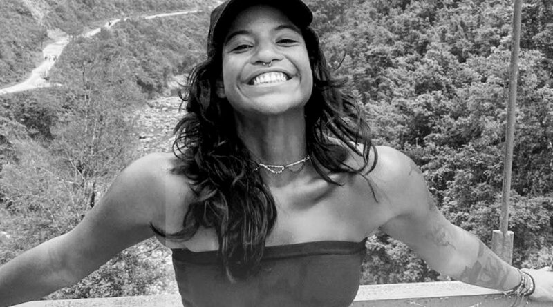 Morre brasileira que caiu em vulcão na Indonésia