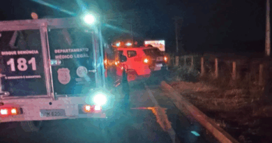 Mulher é atropelada e morta após descer de carro em acidente entre Linhares e Rio Bananal