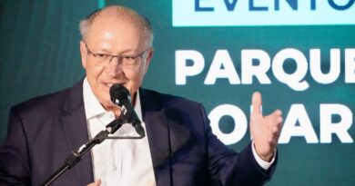 Nova tarifa de Trump sobre o aço vai encarecer produto, diz Alckmin