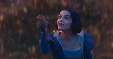 Rachel Zegler cita filme brasileiro como um dos melhores do século