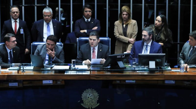 Senado aprova aumento do número de deputados federais para 531