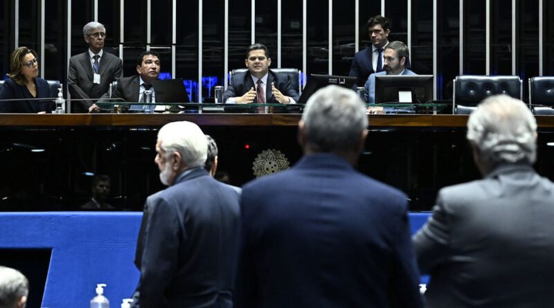 Senado aprova cota de 30% para mulheres em conselhos de estatais