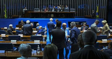Senado aprova projeto que torna homicídio em escola crime hediondo