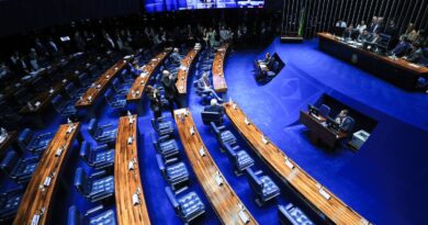 Senado segue Câmara e também derruba decreto do IOF