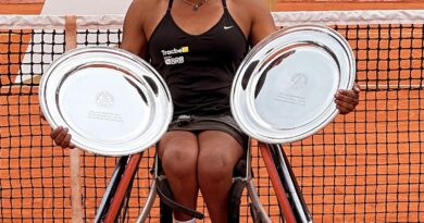 Vitória Miranda é campeã de simples e duplas júnior em Roland Garros