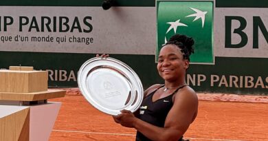 Vitória Miranda é campeã juvenil de simples e duplas em Roland Garros