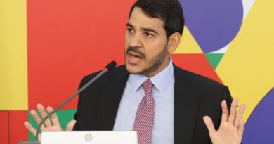 AGU diz que vai demonstrar ao STF que decreto do IOF é legal