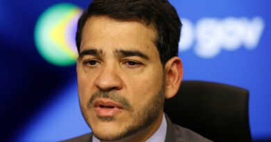 AGU vai ao STF para reverter derrubada de decreto do IOF