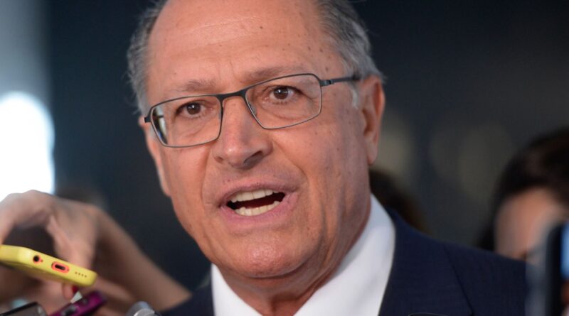 Alckmin volta a se reunir com big techs e recebe pauta do setor