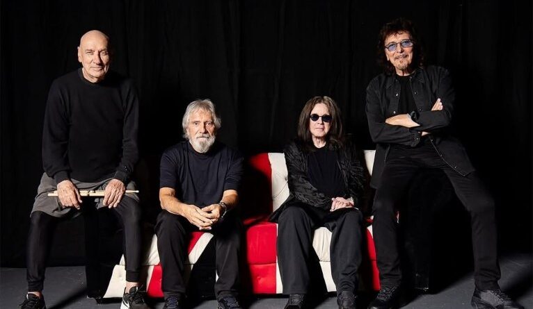Black Sabbath faz show de despedida com formação original após 20 anos