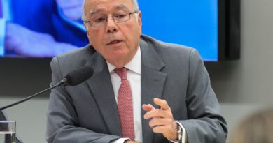 Brasil volta a repudiar intromissão dos EUA em assuntos do Judiciário