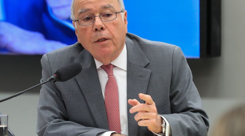 Brasil volta a repudiar intromissão dos EUA em assuntos do Judiciário