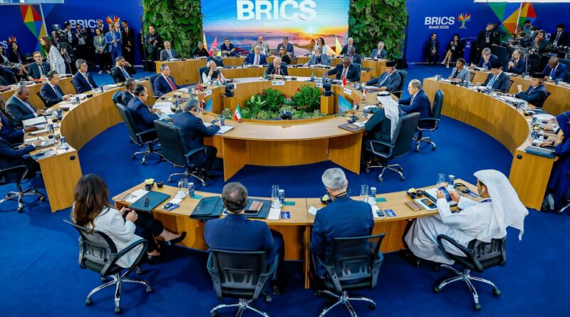 Brics pede renegociação de dívidas de países pobres dentro do G20