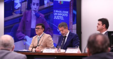 Comissão da Câmara aprova isenção do IR para quem ganha até R$ 5 mil