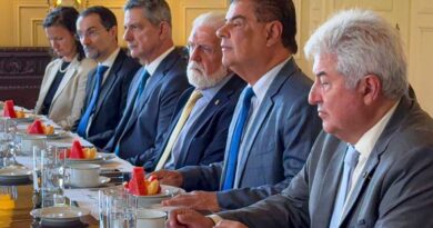 Comitiva de senadores diz que abriu diálogo com autoridades dos EUA