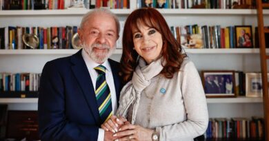 Cristina Kirchner está com gana de luta, diz Lula após visita