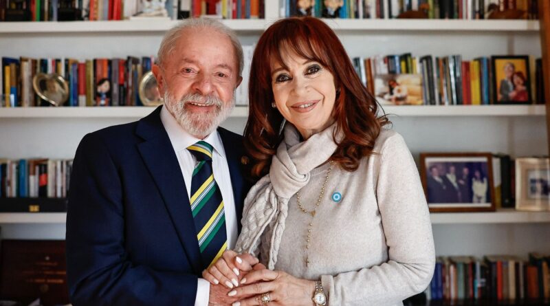 Cristina Kirchner está com gana de luta, diz Lula após visita