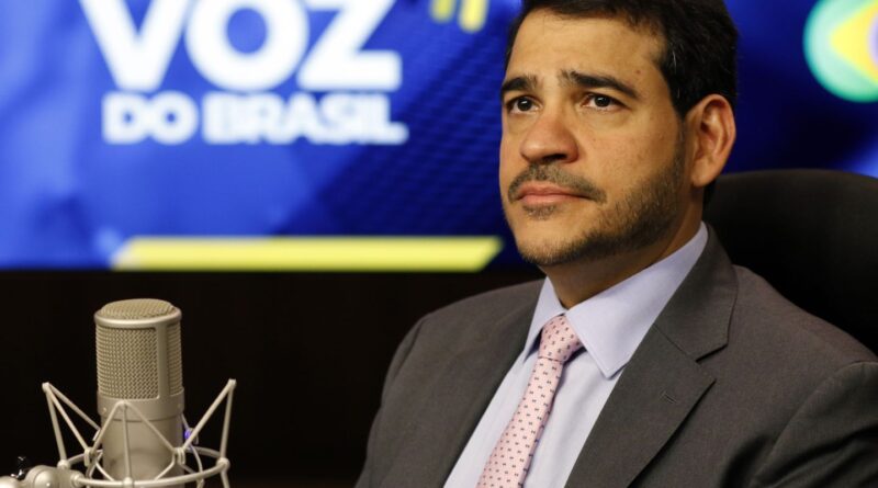 Em artigo no NY Times, Jorge Messias defende STF e soberania do Brasil