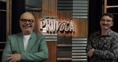 Em entrevista ao "Provoca", Flávio de Souza relembra momentos de "Castelo Rá-Tim-Bum" e "Sai de Baixo"