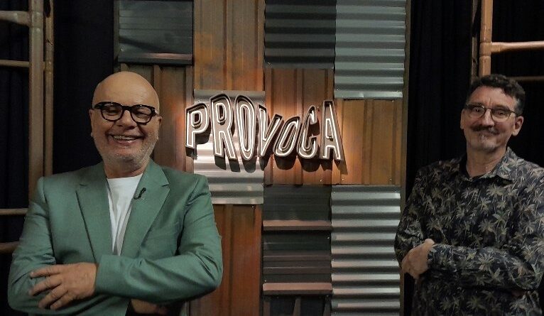 Em entrevista ao "Provoca", Flávio de Souza relembra momentos de "Castelo Rá-Tim-Bum" e "Sai de Baixo"