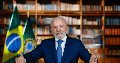 Em pronunciamento, Lula diz que tarifaço é "chantagem inaceitável"