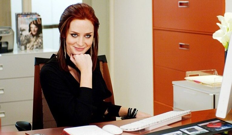 Emily Blunt aparece pela primeira vez nas gravações da sequência; veja