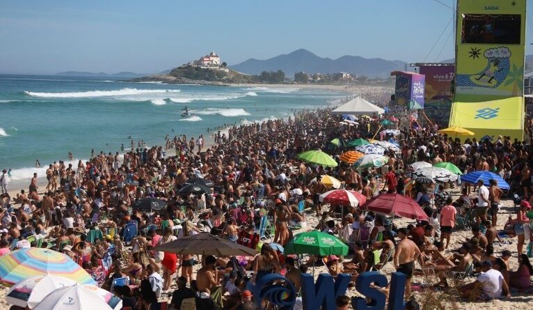 Etapa da WSL Championship Tour no Brasil recebe mais de 410 mil pessoas