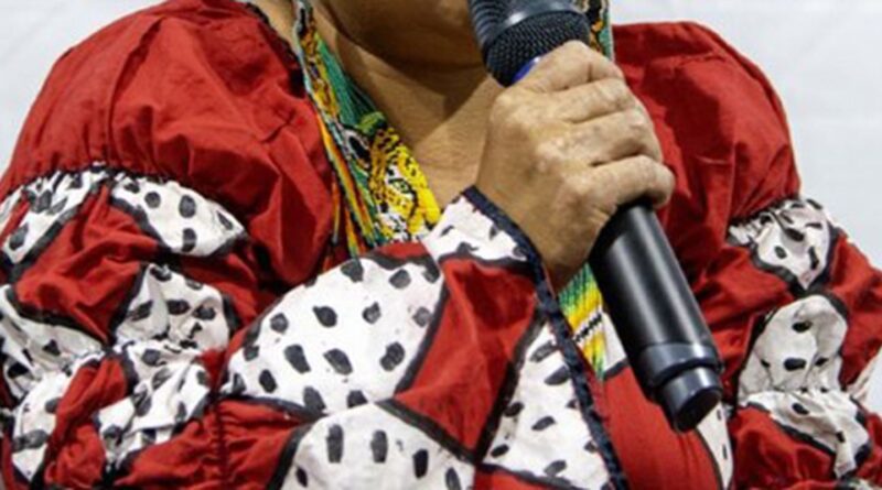 Filme mostra reencontro de pai e filhas indígenas 40 anos depois