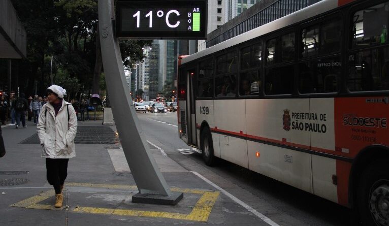Frio continua no Sul e Sudeste com manhãs geladas; temperatura volta a subir no fim de semana